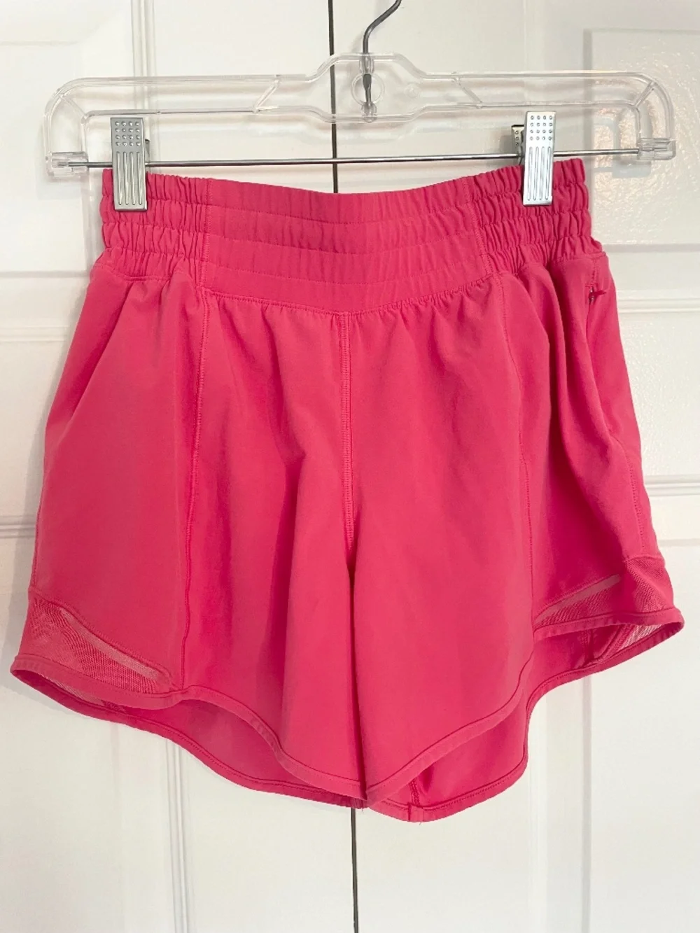 Lululemon Hotty Hot Shorts 4” Size 2